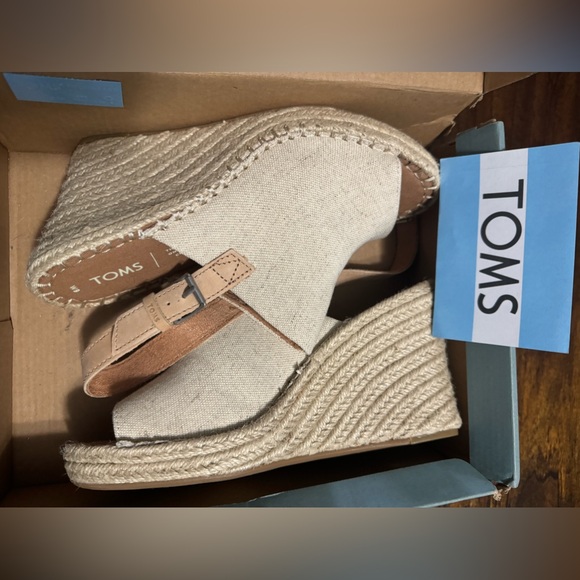 Tom’s Wedges - Picture 3 of 6